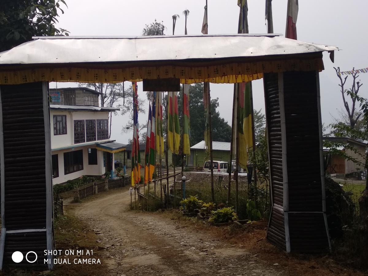 Khi Gha Thang Pelling Exterior foto